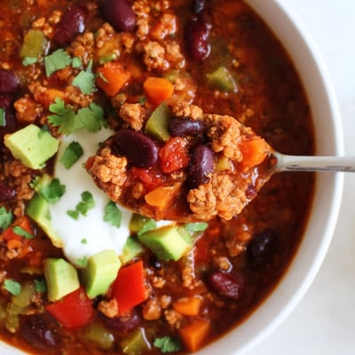 Thick diabetic chili recipe loaded with beans vegetables and lean ground turkey